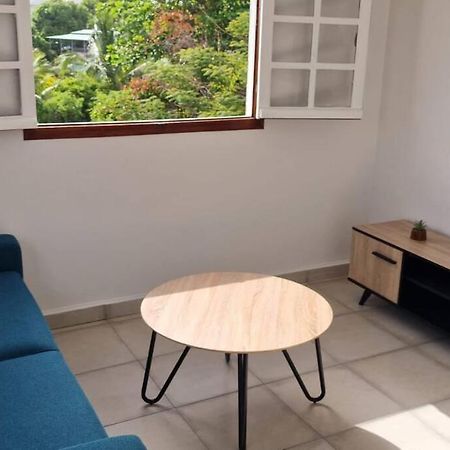 Joli T2 En Bas De Villa Vue Jardin Et Mer Vieux-Habitants Dış mekan fotoğraf